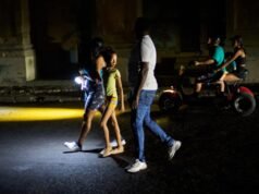 A rede elétrica de Cuba entrou em colapso pela terceira vez este mês