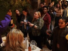 O Tiny Public Assembly Theatre apresenta três novas peças de 12 minutos todos os meses