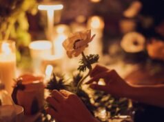 Fume e prepare-se para as flores nesta oficina de arranjos florais em DTLA