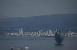 O petróleo construiu o Golfo Pérsico. Água não salina o alimenta. Ambos ameaçam guerra