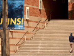 Homem de Santa Monica suspeito de sequestrar 2 estudantes da UCLA e estuprar outra mulher