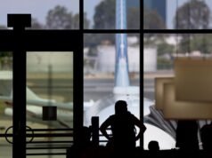 O helicóptero quase perdeu o aeroporto de OC ao cruzar o caminho de um jato da United. ‘Não é bom’, disse o inspetor