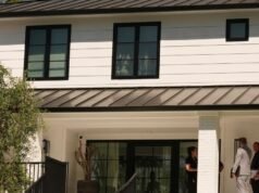 Mulher da Flórida é acusada de atirar na casa de Rihanna