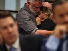 ‘Ele roubou os embriões dessas pessoas’: médico de fertilidade do SoCal processou