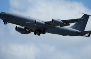 Avião de reabastecimento dos EUA cai no Iraque, dizem militares