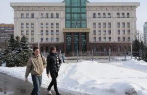 Rússia proíbe grupo de direitos LGBTQ+ conhecido como extremista em novo ataque a comunidade marginalizada