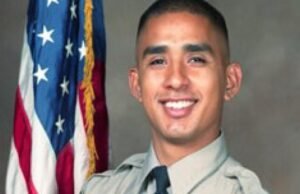 Viúva diz que deputado de Los Angeles morto em ataque com granada não teve treinamento adequado