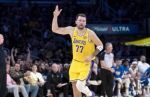 Luka Doncic fez história no Lakers com um remate de 44 pontos contra o Pacers