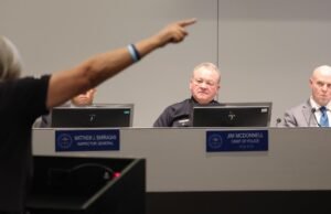 O relacionamento do LAPD com a Flock Safety sob escrutínio da comissão