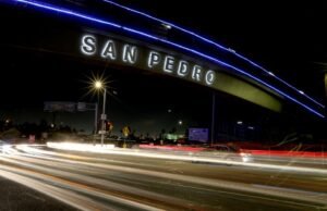 Candidato à Câmara Municipal de Los Angeles desiste da disputa após relatos de que esfaqueou menino de 12 anos
