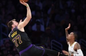 Todos os cinco atacantes marcaram dois dígitos na vitória do Lakers sobre os Pelicans
