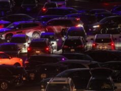 A administração Trump está tentando desmantelar ainda mais as regras de carros limpos da Califórnia