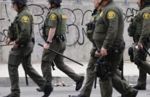 O advogado do DHS diz que a agência em Los Angeles deveria ter ‘começado a reprimir’ os manifestantes, diz e-mail
