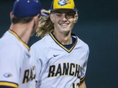 Sondheimer: Uma família recorre aos esportes do ensino médio para aliviar o estresse da tragédia