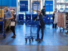 Ross Dress for Less e outros estão se expandindo à medida que clientes preocupados procuram pechinchas.