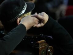 Após a famosa comemoração, a família do Rev. Jesse Jackson se despede