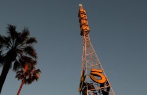 Oito procuradores-gerais estaduais entraram com ação para bloquear a fusão do grupo de televisão