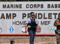 Falha rara envia destroços para rodovia perto de Camp Pendleton, dizem relatórios