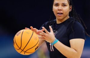 O ex-jogador de basquete da USC Destiny Littleton vive com medo em Israel