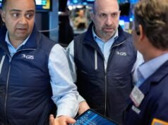 Wall Street está a ter o seu pior dia desde o início da guerra com o Irão e os preços do petróleo estão a subir