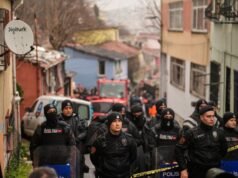 Dois edifícios desabaram em Istambul após uma explosão de gás