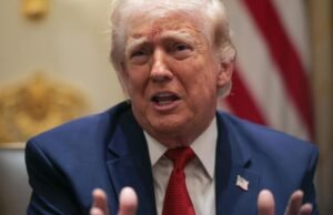 Trump brinca, divaga e fala sobre o preço das canetas enquanto a guerra no Irã entra na quinta semana