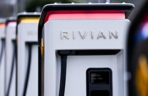 Uber e Rivian planejam trazer robotáxis para a Califórnia