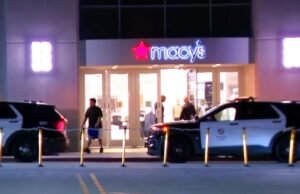 Ladrões usam marreta em roubo e prisão no shopping Sherman Oaks