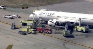 Um voo da United faz um pouso de emergência em LAX após relatos de um incêndio