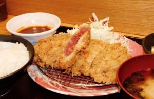 Loja de katsu Ten No Meshi, nascida em Kyoto, é inaugurada em Sawtelle