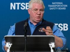 A Casa Branca diz que demitiu membro do NTSB por má conduta, mas Todd Inman nega as acusações