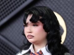 Lola Young se recuperou depois que o vício levou ao colapso