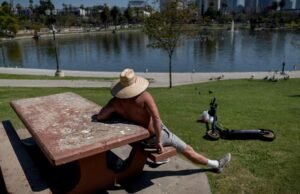 A pior onda de calor que atingiu o sul da Califórnia em março está finalmente chegando ao fim