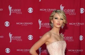 O arquivo ‘ET’ apresenta William Shatner em uma baleia e uma jovem Taylor Swift