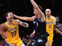 Luka Doncic marcou 60 pontos, igualando o recorde de jogos de LeBron na NBA contra o Lakers