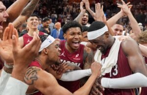 Nota esportiva: o jogo de 83 pontos de Bam Adebayo precisa de um asterisco
