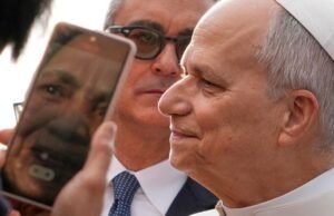 Papa aceita renúncia de bispo de San Diego que foi preso por crimes financeiros