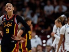 Mulheres da USC baleadas pelo número 1 da Carolina do Sul no torneio da NCAA