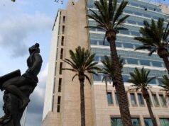 Dezenas de membros da máfia mexicana em operações SoCal, diz FBI