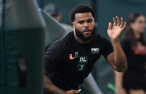 Resumo do draft do Chargers NFL: Akheem Messidor selecionado em 22º lugar geral