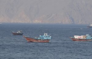A escalada da guerra: o novo encerramento do Estreito de Ormuz volta a pressionar o preço do petróleo, enquanto o do principal produto de exportação da Argentina atinge o seu pico.