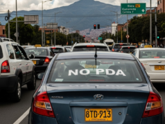 Um sinal “SEM PDA” no carro aciona um alarme devido a uma lacuna legal no controle de tráfego.