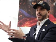 Abelardo de la Espriella chegou de helicóptero à reunião do governador e recebeu críticas por gastos de campanha: “Autonomia financeira”