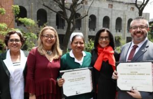 IMSS reconhece o trabalho exemplar de médicos e enfermeiros