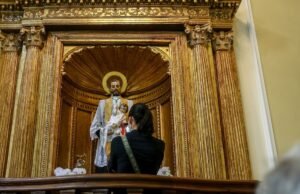 “Não queremos ficar enraizados nas ruínas”: a luta pela igualdade das mulheres na Igreja Católica, instituição “fundada no passado”