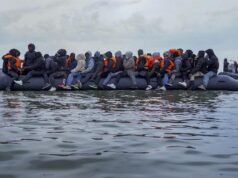 O Reino Unido pagará quase 200 trabalhadores franceses para deter e deportar migrantes