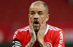 D’Alessandro lembra de ter sido treinado por Chacho Coudet no Brasil e alerta: “É duro e exigente”