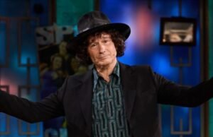 Do vinil no jantar aos encontros em Topanga: este é o dia a dia de Enrique Bunbury nos bastidores