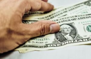 A pobreza financeira diminuiu em El Salvador durante o ano de 2025