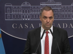 Governo reitera apoio a Adorni, mas reduz apresentação: tensão para a Corte e também para o Congresso